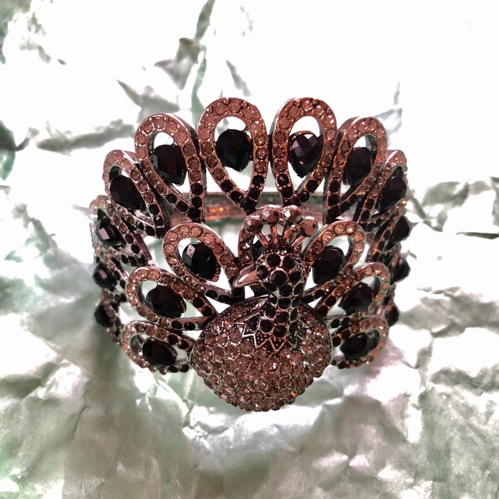 Gorgeous peacock bracelet. New